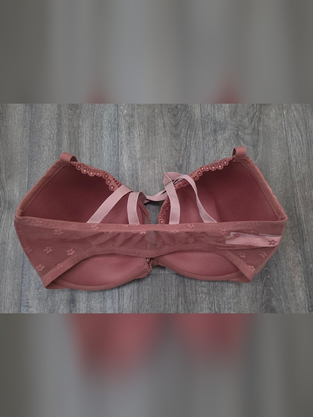 Victoria's Secret Mauve Lace Push-Up Bra with Crisscross Straps-Size 36DDD - Picture 2 of 4
